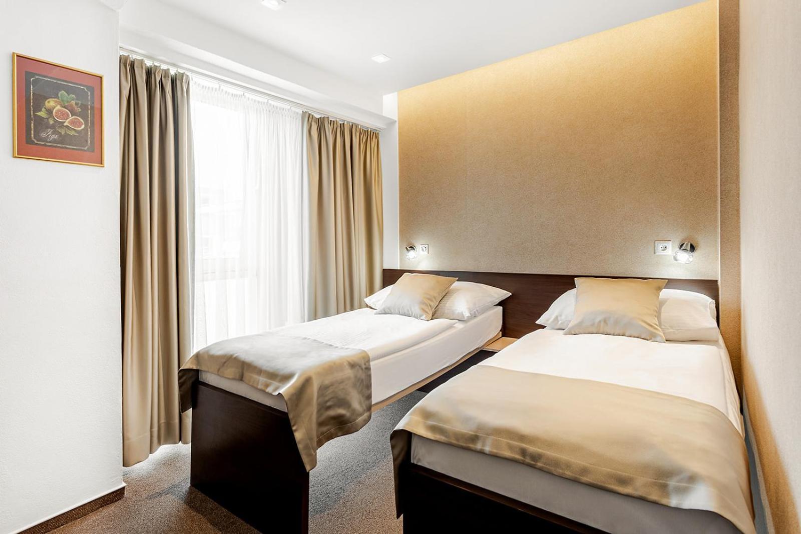 Hotel Saris Бардеёв Экстерьер фото